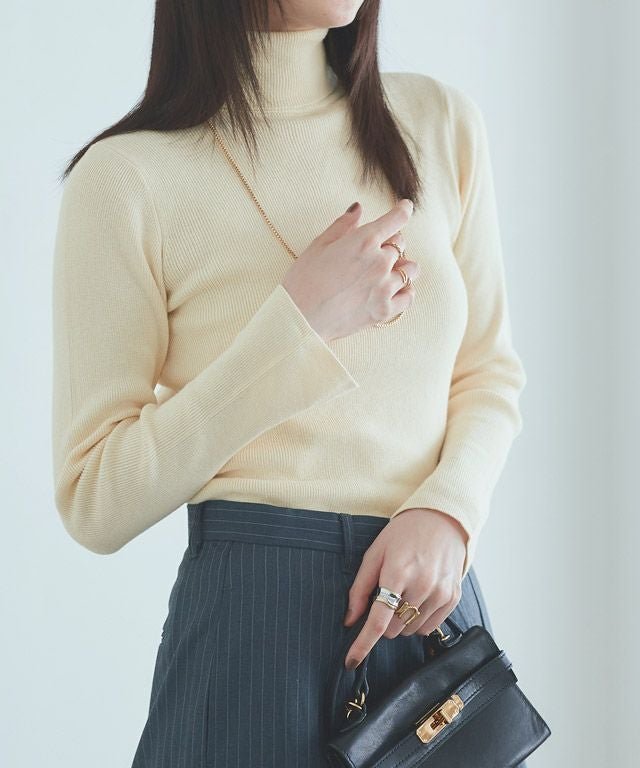 【ピエロ/Pierrot】のRASW 綿シルクタートルネックニット インテリア・キッズ・メンズ・レディースファッション・服の通販 founy(ファウニー) 　ファッション　Fashion　レディースファッション　Fashion for Women　トップス・カットソー　Cut & Sew Tops　ニット　Knit Tops & Sweaters　タートルネック・ハイネックトップス　Turtlenecks & High-Neck Tops　おすすめ　Recommended / Our Picks　シルク　Silk, 100% Silk　スリット　Slit, Slit Detail　タートルネック　Turtleneck, High Neck　プチプライス・低価格　Affordable / Budget Price　ルーズ　Loose, Oversized　168cm / アイボリー / L|ID: prp329100004973409 ipo3291000000037289975