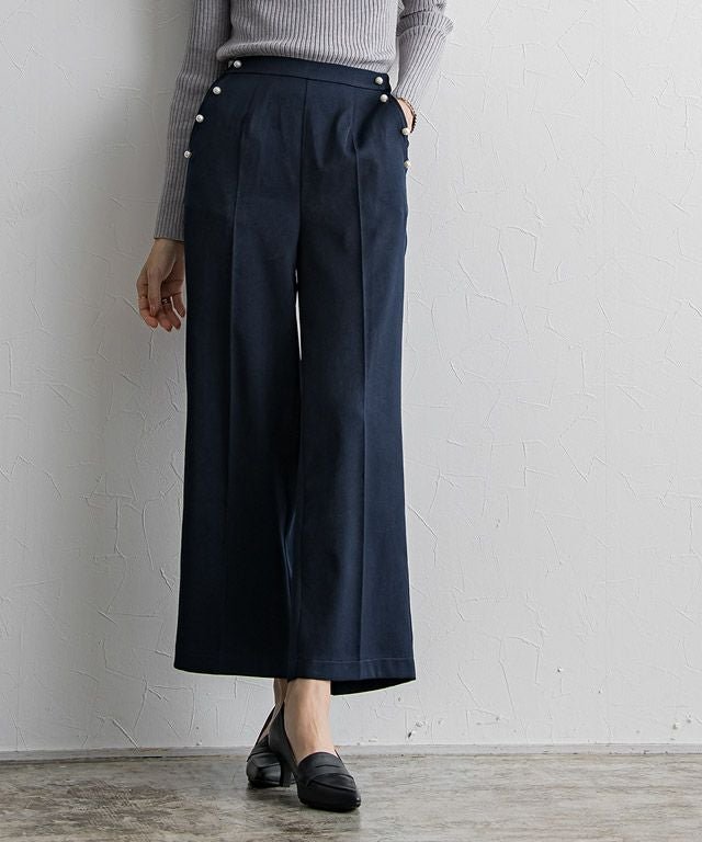 【ピエロ/Pierrot】のパールボタンパンツ 大人の最旬トレンドファッション＆コーディネート founy(ファウニー) 　ファッション　Fashion　レディースファッション　Fashion for Women　パンツ　Pants & Trousers　シンプル　Simple, Minimal　センター　Center, Center Line　パール　Pearl, Pearl Accent　プチプライス・低価格　Affordable / Budget Price　ボックス　Boxy, Box Shape　ポケット　Pocket, Pocket Detail　ロング　Long, Long-Length　エレガント 上品　Elegant　 other-1|ID: prp329100004973429 ipo3291000000037290073