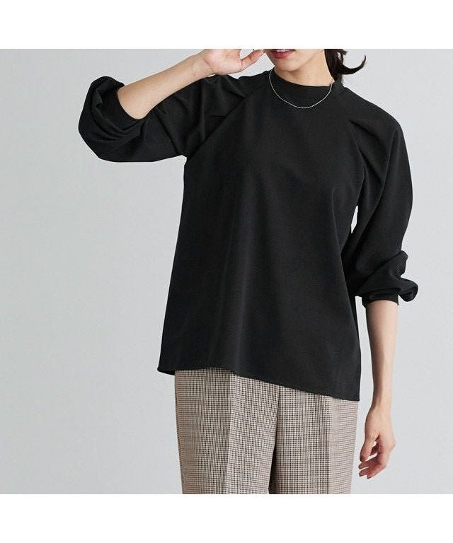 【ピエロ/Pierrot】のラグランタックTブラウス インテリア・キッズ・メンズ・レディースファッション・服の通販 founy(ファウニー) 　ファッション　Fashion　レディースファッション　Fashion for Women　トップス・カットソー　Cut & Sew Tops　シャツ・ブラウス・オフィスカジュアル　Elegant Blouses & Button-Ups　カットソー　Cut and Sewn Top　ジョーゼット　Georgette, Semi-Sheer Fabric　バランス　Balance, Style Balance　プチプライス・低価格　Affordable / Budget Price　ブラック|ID: prp329100004973487 ipo3291000000037290291