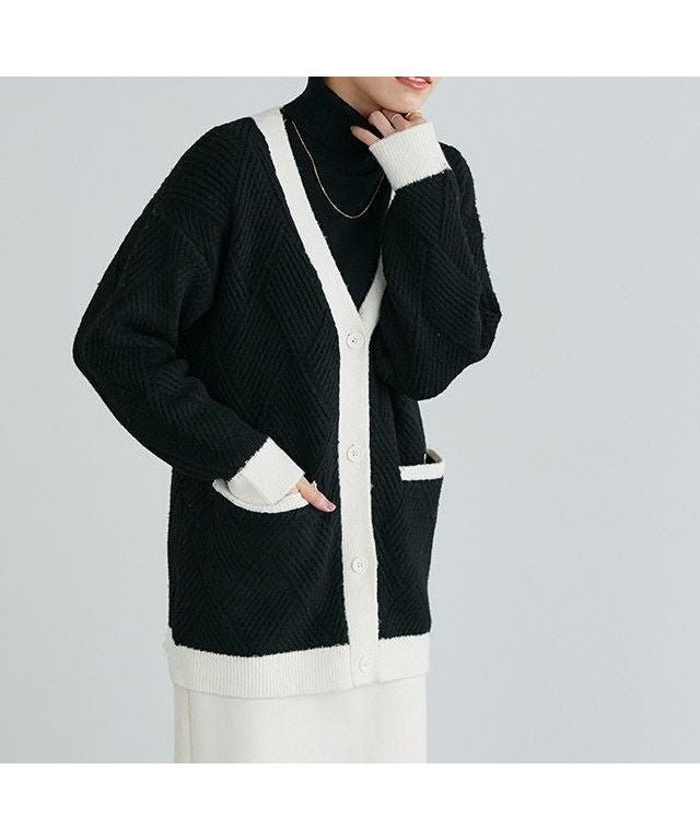 【ピエロ/Pierrot】のダイヤ柄配色カーディガン インテリア・キッズ・メンズ・レディースファッション・服の通販 founy(ファウニー) 　ファッション　Fashion　レディースファッション　Fashion for Women　トップス・カットソー　Cut & Sew Tops　カーディガン・羽織り　Layered Style Cardigans　カーディガン　Cardigan, Knitwear　シンプル　Simple, Minimal　プチプライス・低価格　Affordable / Budget Price　羽織　Haori, Light Jacket　ブラック×オフホワイト|ID: prp329100004973517 ipo3291000000037290416