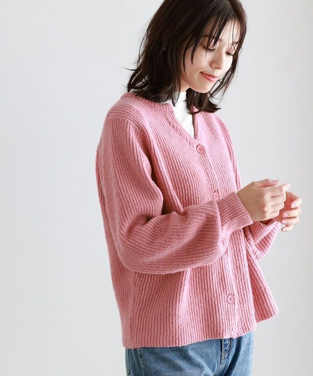 【ピエロ/Pierrot】のキーネックニットカーディガン インテリア・キッズ・メンズ・レディースファッション・服の通販 founy(ファウニー) 　ファッション　Fashion　レディースファッション　Fashion for Women　トップス・カットソー　Cut & Sew Tops　ニット　Knit Tops & Sweaters　カーディガン・羽織り　Layered Style Cardigans　おすすめ　Recommended / Our Picks　カーディガン　Cardigan, Knitwear　スリーブ　Sleeve, Long Sleeve / Short Sleeve　プチプライス・低価格　Affordable / Budget Price　ピンク|ID: prp329100004973655 ipo3291000000037290970