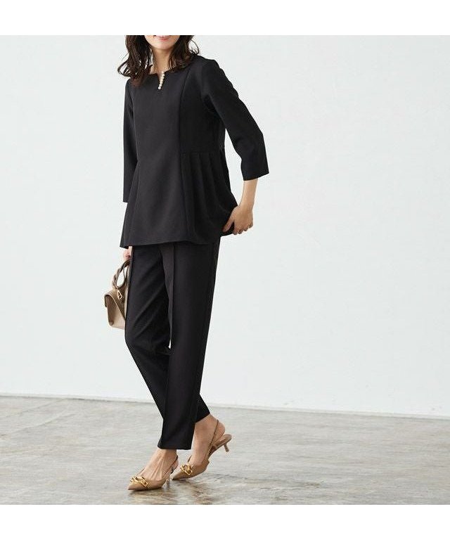 【ピエロ/Pierrot】のキーネックパールブラウスセットアップ インテリア・キッズ・メンズ・レディースファッション・服の通販 founy(ファウニー) 　ファッション　Fashion　レディースファッション　Fashion for Women　トップス・カットソー　Cut & Sew Tops　シャツ・ブラウス・オフィスカジュアル　Elegant Blouses & Button-Ups　スーツ　Business Suits & Workwear　スーツセット・2点セット・レディーススーツ　Suit Sets / 2-Piece Suits / Office Suit Sets　送料無料　Free Shipping　シンプル　Simple, Minimal　ストレッチ　Stretch, Stretchy Fabric　スーツ　Suit, Formalwear　セットアップ　Set-Up, Coordinated Outfit　センター　Center, Center Line　パール　Pearl, Pearl Accent　プチプライス・低価格　Affordable / Budget Price　ベーシック　Basic, Essential　167cm / ブラック / M|ID: prp329100004973667 ipo3291000000037291012