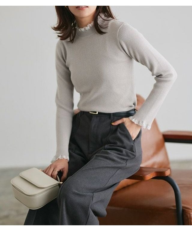 【ピエロ/Pierrot】のレース付ハイネックリブニット インテリア・キッズ・メンズ・レディースファッション・服の通販 founy(ファウニー) 　ファッション　Fashion　レディースファッション　Fashion for Women　トップス・カットソー　Cut & Sew Tops　ニット　Knit Tops & Sweaters　プチプライス・低価格　Affordable / Budget Price　ボトム　Bottoms, Lower Wear　リブニット　Rib Knit, Ribbed Knit　レース　Lace, Lace Fabric　エレガント 上品　Elegant　167cm / ライトグレー×ホワイト / M|ID: prp329100004973783 ipo3291000000037291467