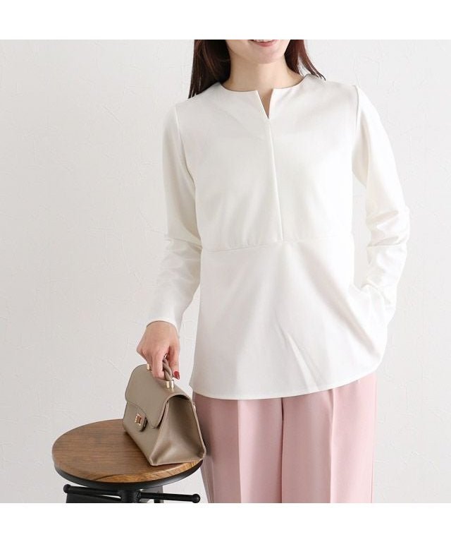 【ピエロ/Pierrot】のキーネックペプラムTブラウス インテリア・キッズ・メンズ・レディースファッション・服の通販 founy(ファウニー) 　ファッション　Fashion　レディースファッション　Fashion for Women　トップス・カットソー　Cut & Sew Tops　シャツ・ブラウス・オフィスカジュアル　Elegant Blouses & Button-Ups　送料無料　Free Shipping　インナー　Innerwear　カットソー　Cut and Sewn Top　ジャケット　Jacket, Outerwear　ジョーゼット　Georgette, Semi-Sheer Fabric　フレア　Flare, Flared　プチプライス・低価格　Affordable / Budget Price　163cm / オフホワイト / M|ID: prp329100004975708 ipo3291000000037299057