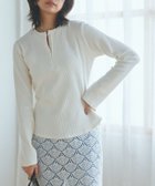 【ピエロ/Pierrot】のRASW フロントホックヘンリーリブカットソー 大人の最旬トレンドファッション＆コーディネート founy(ファウニー) ファッション Fashion レディースファッション Fashion for Women トップス・カットソー Cut & Sew Tops カットソー・ベーシックTシャツ Cut-and-Sewn Tops / Stretch Tees & Basics シンプル Simple, Minimal トレンド Trend, Trending Now バランス Balance, Style Balance フロント Front, Front Design プチプライス・低価格 Affordable / Budget Price ラウンド Round, Round Neck thumbnail 166cm / オフホワイト / M|ID: prp329100004975711 ipo3291000000037299065