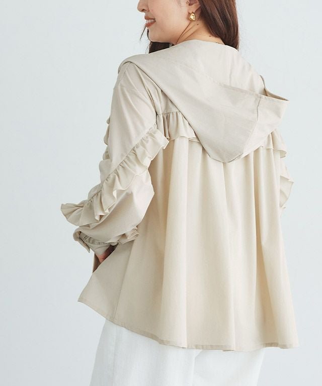 【ピエロ/Pierrot】のUVカットフリルデザインフードブルゾン インテリア・キッズ・メンズ・レディースファッション・服の通販 founy(ファウニー) 　ファッション　Fashion　レディースファッション　Fashion for Women　アウター　Coat / Outerwear Collection　レディースジャケット・軽アウター　Jackets　ブルゾンジャケット・スポーティアウター　Blouson Jackets　フェミニン　Feminine, Girly　フリル　Frill, Ruffle　ブルゾン　Blouson, Bomber Jacket　プチプライス・低価格　Affordable / Budget Price　157cm / ライトベージュ / M|ID: prp329100004975725 ipo3291000000037299119