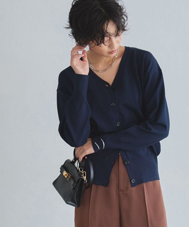 【ピエロ/Pierrot】のRASW 多機能Vネックカーディガン インテリア・キッズ・メンズ・レディースファッション・服の通販 founy(ファウニー) 　ファッション　Fashion　レディースファッション　Fashion for Women　トップス・カットソー　Cut & Sew Tops　カーディガン・羽織り　Layered Style Cardigans　Vネックトップス　V-Neck Tops / V-Cut Neckline Shirts　ウォッシャブル　Machine Washable　カーディガン　Cardigan, Knitwear　シンプル　Simple, Minimal　デコルテ　Décolleté, Neckline　プチプライス・低価格　Affordable / Budget Price　エレガント 上品　Elegant　定番　Standard, Basic Item　166cm / ネイビー / M|ID: prp329100004975746 ipo3291000000037299201