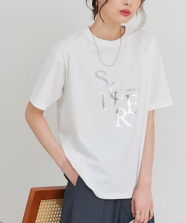 【ピエロ/Pierrot】の【接触冷感・イージーケア】オーバーサイズロゴTシャツ インテリア・キッズ・メンズ・レディースファッション・服の通販 founy(ファウニー) 　ファッション　Fashion　レディースファッション　Fashion for Women　トップス・カットソー　Cut & Sew Tops　シャツ・ブラウス・オフィスカジュアル　Elegant Blouses & Button-Ups　ロングTシャツ・Tシャツ　Longline T-Shirts & Tees　送料無料　Free Shipping　シンプル　Simple, Minimal　プチプライス・低価格　Affordable / Budget Price　ベーシック　Basic, Essential　エレガント 上品　Elegant　167cm / D / オフホワイト×シルバー / M|ID: prp329100004975772 ipo3291000000037299312