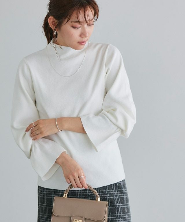 【ピエロ/Pierrot】のキャンディボリュームスリーブニット インテリア・キッズ・メンズ・レディースファッション・服の通販 founy(ファウニー) 　ファッション　Fashion　レディースファッション　Fashion for Women　トップス・カットソー　Cut & Sew Tops　ニット　Knit Tops & Sweaters　ボリューム袖・フリルスリーブブラウス　Voluminous & Ruffle Sleeves / Puffy Sleeve Tops　シンプル　Simple, Minimal　ハイネック　High Neck, Mock Neck　プチプライス・低価格　Affordable / Budget Price　オフホワイト|ID: prp329100004975791 ipo3291000000037299382
