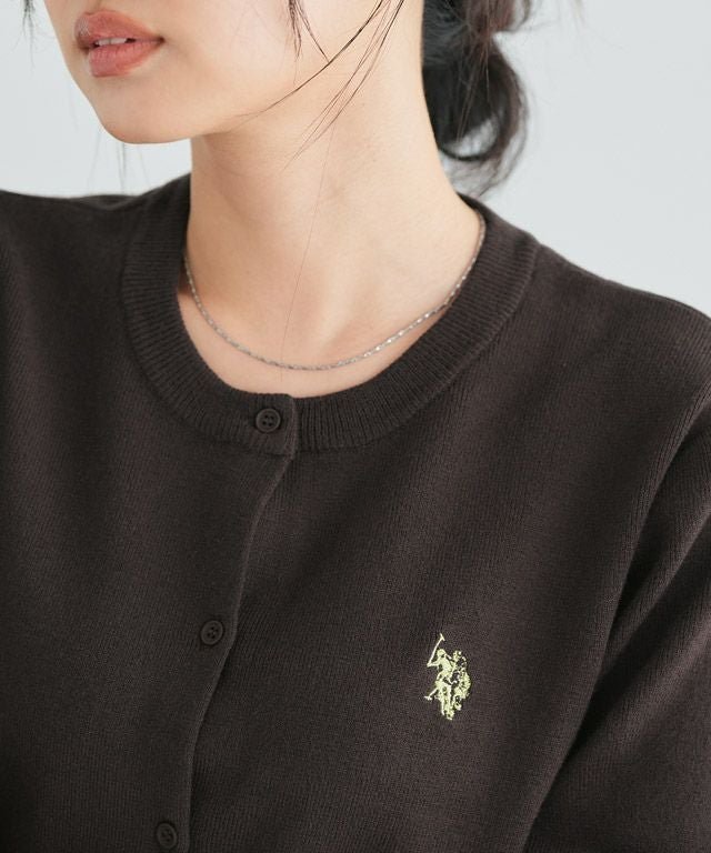 【ピエロ/Pierrot】の【U.S.POLO ASSN.】ニットカーディガン インテリア・キッズ・メンズ・レディースファッション・服の通販 founy(ファウニー) 　ファッション　Fashion　レディースファッション　Fashion for Women　トップス・カットソー　Cut & Sew Tops　ニット　Knit Tops & Sweaters　カーディガン・羽織り　Layered Style Cardigans　カーディガン　Cardigan, Knitwear　シンプル　Simple, Minimal　プチプライス・低価格　Affordable / Budget Price　ワンポイント　One Point, Statement Accent　162cm / ブラウン×イエロー / M|ID: prp329100004975836 ipo3291000000037299550