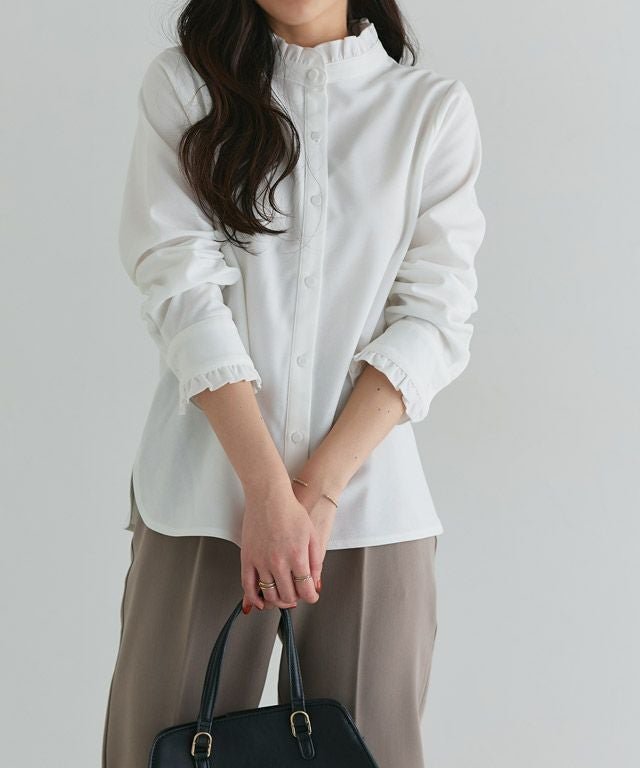【ピエロ/Pierrot】の裏微起毛フリルネックブラウス インテリア・キッズ・メンズ・レディースファッション・服の通販 founy(ファウニー) 　ファッション　Fashion　レディースファッション　Fashion for Women　トップス・カットソー　Cut & Sew Tops　シャツ・ブラウス・オフィスカジュアル　Elegant Blouses & Button-Ups　シンプル　Simple, Minimal　フェミニン　Feminine, Girly　フリル　Frill, Ruffle　プチプライス・低価格　Affordable / Budget Price　エレガント 上品　Elegant　160cm / オフホワイト / M|ID: prp329100004975900 ipo3291000000037299782