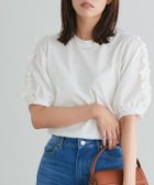 【ピエロ/Pierrot】の【イージーケア】デザインが選べるフリルドッキングカットソー 大人の最旬トレンドファッション＆コーディネート founy(ファウニー) ファッション Fashion レディースファッション Fashion for Women トップス・カットソー Cut & Sew Tops カットソー・ベーシックTシャツ Cut-and-Sewn Tops / Stretch Tees & Basics インナー Innerwear シンプル Simple, Minimal フリル Frill, Ruffle プチプライス・低価格 Affordable / Budget Price ボトム Bottoms, Lower Wear エレガント 上品 Elegant thumbnail 167cm / オフホワイト / 袖フリル / M|ID: prp329100004975941 ipo3291000000037299930