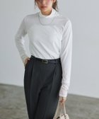 【ピエロ/Pierrot】のデザインが選べるドッキングカットソー 大人の最旬トレンドファッション＆コーディネート founy(ファウニー) ファッション Fashion レディースファッション Fashion for Women トップス・カットソー Cut & Sew Tops カットソー・ベーシックTシャツ Cut-and-Sewn Tops / Stretch Tees & Basics インナー Innerwear カフス Cuff Design コンパクト Compact, Small Size シアー Sheer, See-Through シャーリング Shirring, Ruched とろみ Fluid, Flowy Fabric パール Pearl, Pearl Accent フェザー Feather, Feather Detail フレア Flare, Flared ベスト Vest, Waistcoat ボトム Bottoms, Lower Wear プチプライス・低価格 Affordable / Budget Price thumbnail 166cm / オフホワイト / タートルネック / シアーカフス / M|ID: prp329100004975962 ipo3291000000037300025