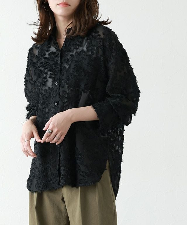 【ピエロ/Pierrot】の【A会場】フラワージャカードシャツ インテリア・キッズ・メンズ・レディースファッション・服の通販 founy(ファウニー) 　ファッション　Fashion　レディースファッション　Fashion for Women　トップス・カットソー　Cut & Sew Tops　シャツ・ブラウス・オフィスカジュアル　Elegant Blouses & Button-Ups　送料無料　Free Shipping　シアー　Sheer, See-Through　ジャカード／ジャガード　Jacquard, Woven Pattern　トレンド　Trend, Trending Now　フェミニン　Feminine, Girly　フラワー　Flower, Floral　プチプライス・低価格　Affordable / Budget Price　夏　Summer　ブラック|ID: prp329100004976126 ipo3291000000037300670