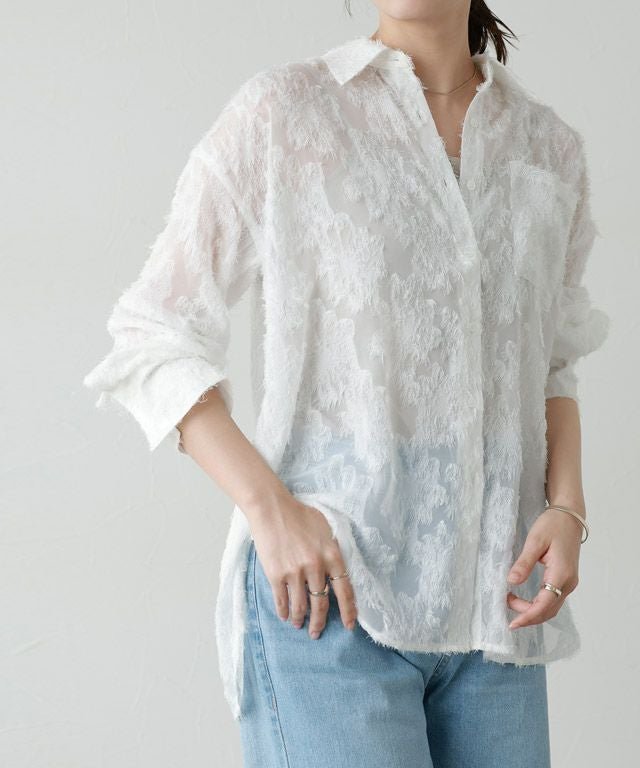 【ピエロ/Pierrot】の【A会場】フラワージャカードシャツ インテリア・キッズ・メンズ・レディースファッション・服の通販 founy(ファウニー) 　ファッション　Fashion　レディースファッション　Fashion for Women　トップス・カットソー　Cut & Sew Tops　シャツ・ブラウス・オフィスカジュアル　Elegant Blouses & Button-Ups　送料無料　Free Shipping　シアー　Sheer, See-Through　ジャカード／ジャガード　Jacquard, Woven Pattern　トレンド　Trend, Trending Now　フェミニン　Feminine, Girly　フラワー　Flower, Floral　プチプライス・低価格　Affordable / Budget Price　夏　Summer　オフホワイト|ID: prp329100004976126 ipo3291000000037300671