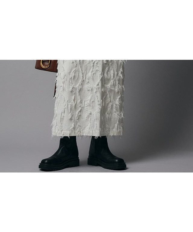 【ピエロ/Pierrot】のRASW フリンジIラインスカート インテリア・キッズ・メンズ・レディースファッション・服の通販 founy(ファウニー) 　ファッション　Fashion　レディースファッション　Fashion for Women　スカート　Skirts　シンプル　Simple, Minimal　ストレート　Straight, Straight Cut　スリット　Slit, Slit Detail　トレンド　Trend, Trending Now　フリンジ　Fringe, Tassel　プチプライス・低価格　Affordable / Budget Price　[RASW] フリンジIラインスカート|ID: prp329100004976134 ipo3291000000037300702