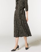 【ドゥクラッセ/DoCLASSE】の強撚スムース・ラップ風フレアスカート ネイビーパターン|ID: prp329100003115597 ipo3291000000036291101