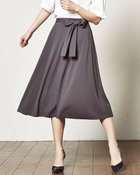 【ドゥクラッセ/DoCLASSE】の強撚スムース・ラップ風フレアスカート チャコール|ID: prp329100003115597 ipo3291000000036291103