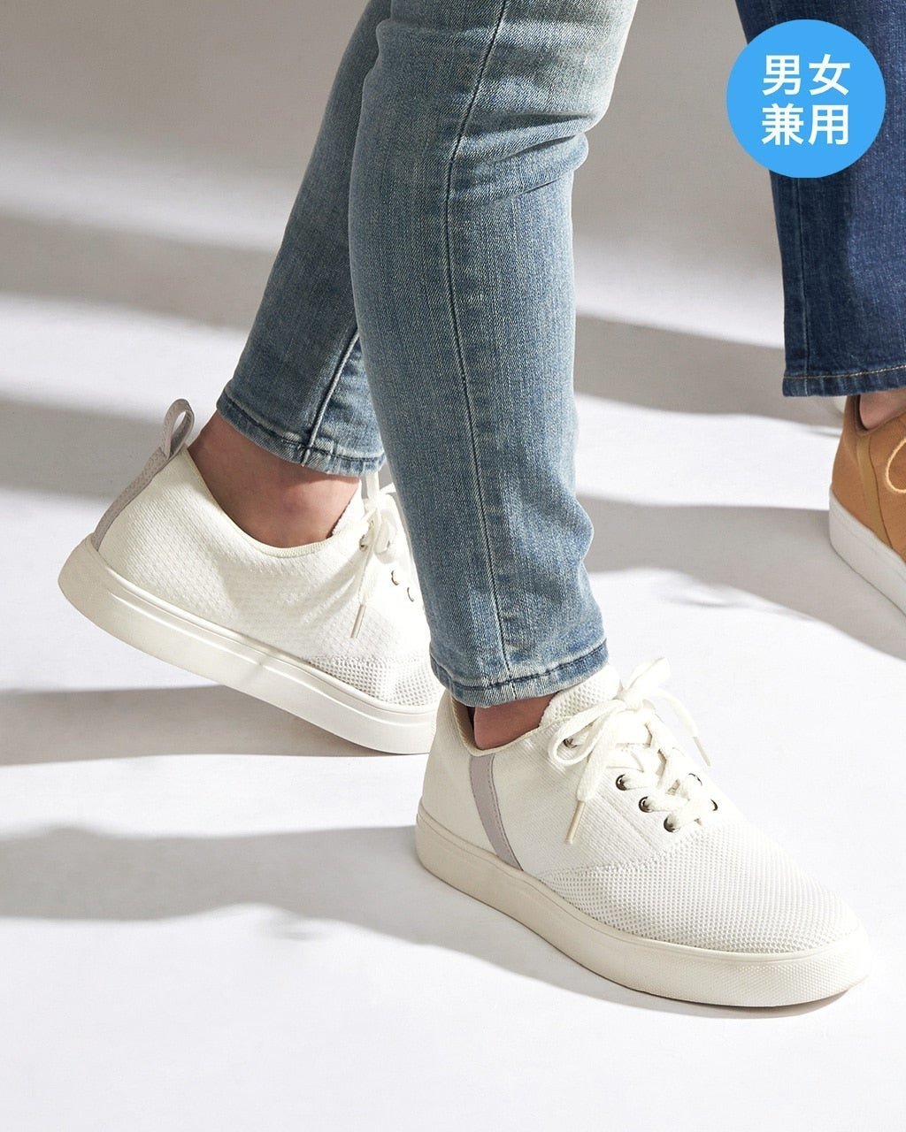 【ドゥクラッセ/DoCLASSE / MEN】のアクアホッパースニーカーLIGHT インテリア・キッズ・メンズ・レディースファッション・服の通販 founy(ファニー) 　ファッション　Fashion　メンズファッション　Fashion for Men　バッグ　Bags　シューズ・靴　Shoes　スニーカー / カジュアルにもスポーティにも　Sneakers & Trainers　洗える　Machine Washable　クッション　Cushion, Throw Pillow　軽量　Lightweight, Ultra Light　シューズ　Shoes, Footwear　ストレッチ　Stretch, Stretchy Fabric　スニーカー　Sneakers, Trainers　フィット　Fit, Slim Fit　フォーム　Form　メンズ　Men's, Menswear　ホワイトxグレー|ID: prp329100003115684 ipo3291000000035831354