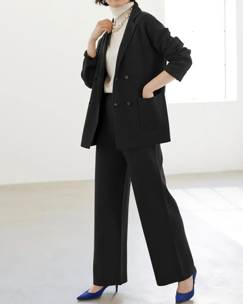 【ドゥクラッセ/DoCLASSE】のイタリア糸・カシミヤ混ニットパンツ インテリア・キッズ・メンズ・レディースファッション・服の通販 founy(ファニー) 　ファッション　Fashion　レディースファッション　Fashion for Women　パンツ　Pants & Trousers　イタリア　Italy　ジャケット　Jacket, Outerwear　セットアップ　Set-Up, Coordinated Outfit　ミラノリブ　Milano Rib, Milano Stitch　モダン　Modern, Contemporary　ブラック|ID: prp329100003115695 ipo3291000000035831396