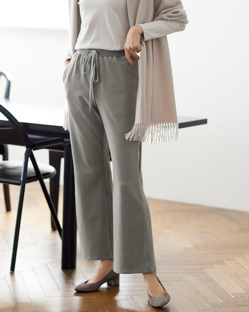 【ドゥクラッセ/DoCLASSE】のマシュマロタッチ・ブーツカット インテリア・キッズ・メンズ・レディースファッション・服の通販 founy(ファニー) 　ファッション　Fashion　レディースファッション　Fashion for Women　パンツ　Pants & Trousers　お家時間・ステイホーム　Stay Home / At Home　ウォーム　Warm Fabric　カットソー　Cut and Sewn Top　スニーカー　Sneakers, Trainers　バランス　Balance, Style Balance　フレア　Flare, Flared　今季　This Season, Current Season　グレー|ID: prp329100003115880 ipo3291000000028255469