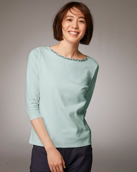 【ドゥクラッセ/DoCLASSE】 ビジューボートネック/7分袖・ドゥクラッセT人気、トレンドファッション・服の通販 founy(ファニー) ファッション Fashion レディースファッション Fashion for Women トップス・カットソー Cut & Sew Tops シャツ・ブラウス・オフィスカジュアル Elegant Blouses & Button-Ups ロングTシャツ・Tシャツ Longline T-Shirts & Tees カットソー・ベーシックTシャツ Cut-and-Sewn Tops / Stretch Tees & Basics インナー Innerwear カットソー Cut and Sewn Top ジャケット Jacket, Outerwear ダブル Double, Double-Breasted 定番 Standard, Basic Item なめらか Smooth, Silky Texture 人気 Popular, Best Seller パール Pearl, Pearl Accent ビジュー Bijou, Jewel-like Accent フロント Front, Front Design ベーシック Basic, Essential ボトム Bottoms, Lower Wear リラックス Relax, Relaxed Fit 夏 Summer エレガント 上品 Elegant ビジネス 仕事 通勤 Business / Work / Commuting |ID:prp329100003115899