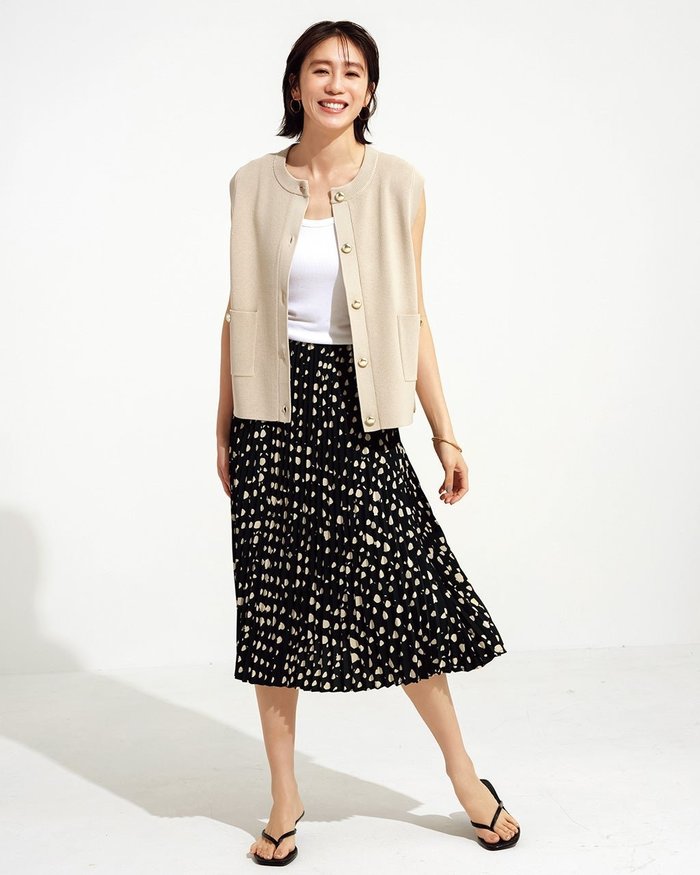 【ドゥクラッセ/DoCLASSE】の光沢デシン・ランダムドットスカート インテリア・キッズ・メンズ・レディースファッション・服の通販 founy(ファニー) https://founy.com/ ファッション Fashion レディースファッション Fashion for Women スカート Skirts おすすめ Recommended / Our Picks セットアップ Set-Up, Coordinated Outfit ドット Polka Dot, Dot Pattern プリーツ Pleats, Pleated ランダム Random, Irregular ロング Long, Long-Length 今季 This Season, Current Season |ID: prp329100003115967 ipo3291000000036036763