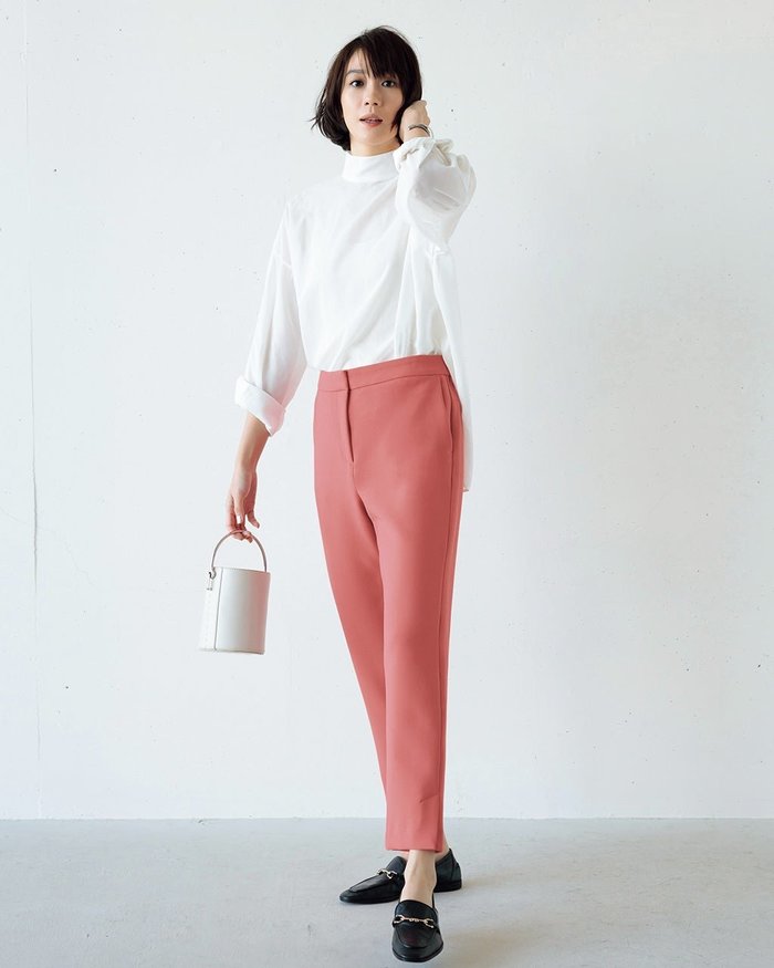 【ドゥクラッセ/DoCLASSE】のカルゼダブルクロス・スティックパンツ インテリア・キッズ・メンズ・レディースファッション・服の通販 founy(ファニー) https://founy.com/ ファッション Fashion レディースファッション Fashion for Women パンツ Pants & Trousers オケージョン Occasion Wear ジャケット Jacket, Outerwear ストレッチ Stretch, Stretchy Fabric センター Center, Center Line テーパード Tapered, Tapered Pants トレンド Trend, Trending Now 定番 Standard, Basic Item なめらか Smooth, Silky Texture フェミニン Feminine, Girly ワイド Wide, Wide Fit エレガント 上品 Elegant ビジネス 仕事 通勤 Business / Work / Commuting |ID: prp329100003116645 ipo3291000000031662935