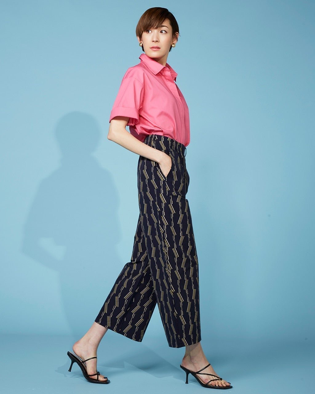 【ドゥクラッセ/DoCLASSE】のドライタッチ・デザインワイド/68cm 人気、トレンドファッション・服の通販 founy(ファニー) 　ファッション　Fashion　レディースファッション　Fashion for Women　パンツ　Pants & Trousers　クール　Cool, Chic　ストレッチ　Stretch, Stretchy Fabric　人気　Popular, Best Seller　パターン　Pattern, Design Print　ポケット　Pocket, Pocket Detail　ワイド　Wide, Wide Fit　お家時間・ステイホーム　Stay Home / At Home　夏　Summer　エレガント 上品　Elegant　ビジネス 仕事 通勤　Business / Work / Commuting　 other-1|ID: prp329100003116686 ipo3291000000028258694