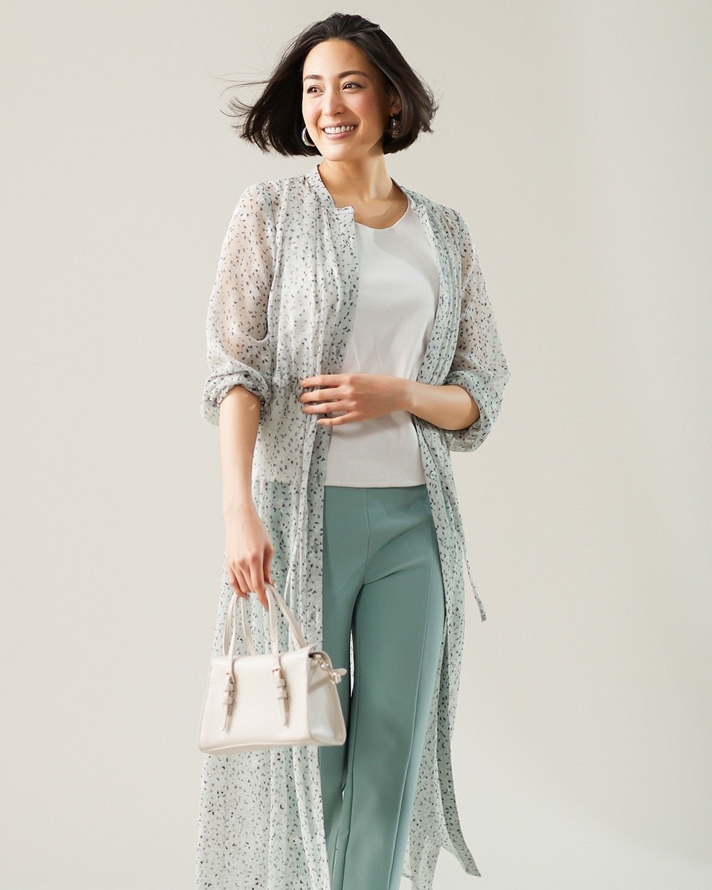 【ドゥクラッセ/DoCLASSE】のシアージャカード・プリントワンピース 人気、トレンドファッション・服の通販 founy(ファニー) 　ファッション　Fashion　レディースファッション　Fashion for Women　ワンピース　Dresses　インナー　Innerwear　キャミソール　Camisole, Spaghetti Strap Top　シェイプ　Shape, Slim Fit　シフォン　Chiffon, Lightweight Fabric　ジャカード／ジャガード　Jacquard, Woven Pattern　プリント　Print, Printed Pattern　ロマンティック　Romantic, Feminine Style　 other-1|ID: prp329100003116689 ipo3291000000028258698
