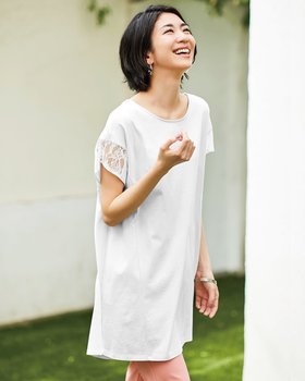 【ドゥクラッセ/DoCLASSE】 袖口レース切替・コットンロングトップス人気、トレンドファッション・服の通販 founy(ファニー) ファッション Fashion レディースファッション WOMEN トップス・カットソー Tops/Tshirt シャツ/ブラウス Shirts/Blouses ロング / Tシャツ T-Shirts カットソー Cut and Sewn カットソー Cut And Sew レース Race 切替 Switching |ID:prp329100003116779