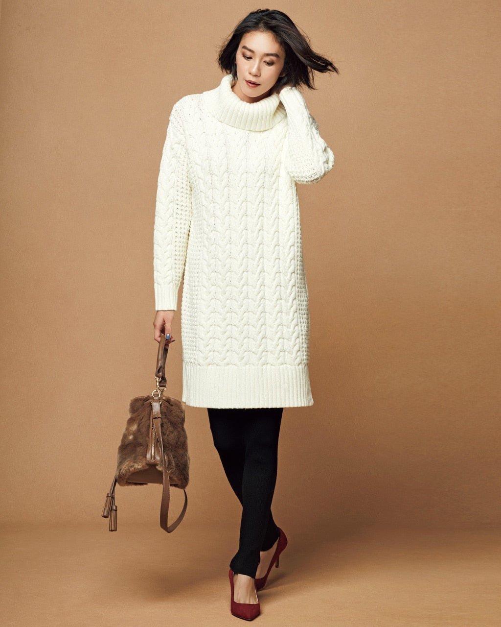 【ドゥクラッセ/DoCLASSE】のケーブル編み・タートルニットワンピ 人気、トレンドファッション・服の通販 founy(ファニー) 　ファッション　Fashion　レディースファッション　Fashion for Women　ワンピース　Dresses　ニットワンピース　Knit Dresses　シンプル　Simple, Minimal　チュニック　Tunic, Long Top　フロント　Front, Front Design　ロング　Long, Long-Length　ワッフル　Waffle, Waffle Knit　 other-1|ID: prp329100003116845 ipo3291000000035798611