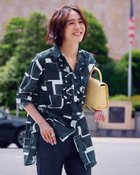 【ドゥクラッセ/DoCLASSE】のコットンボイル・プリントフリルシャツ 人気、トレンドファッション・服の通販 founy(ファニー) ファッション Fashion レディースファッション WOMEN トップス・カットソー Tops/Tshirt シャツ/ブラウス Shirts/Blouses ギャザー Gather チュニック Tunic フリル Frills プリント Print ロング Long thumbnail ネイビーパターン|ID: prp329100003117063 ipo3291000000028258209