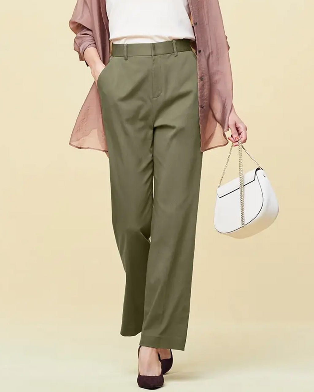 【ドゥクラッセ/DoCLASSE】のコンフォートチノ・スリットパンツ インテリア・キッズ・メンズ・レディースファッション・服の通販 founy(ファニー) 　ファッション　Fashion　レディースファッション　Fashion for Women　パンツ　Pants & Trousers　スタイリッシュ　Stylish, Fashionable　ストレート　Straight, Straight Cut　スリット　Slit, Slit Detail　カーキ|ID: prp329100003117188 ipo3291000000028257987