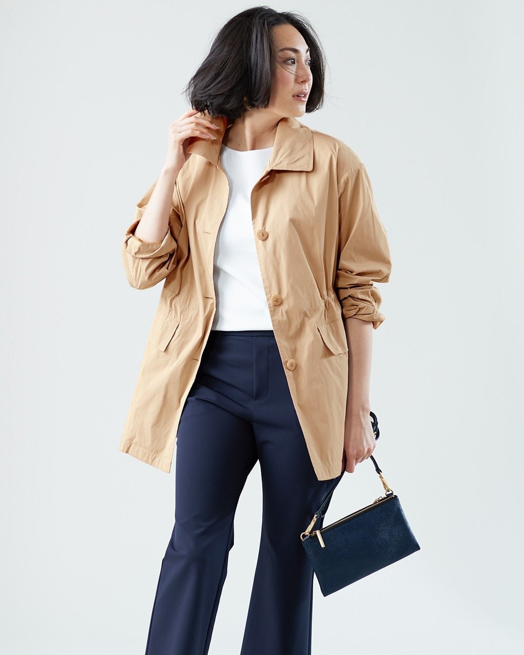 【ドゥクラッセ/DoCLASSE】の二重織メモリー・ショートコート インテリア・キッズ・メンズ・レディースファッション・服の通販 founy(ファニー) 　ファッション　Fashion　レディースファッション　Fashion for Women　アウター　Coat / Outerwear Collection　コート・ロングコート・ピーコート　Long Coats, Peacoats & More　ショート　Short, Short Length　ダブル　Double, Double-Breasted　ドローコード　Drawcord, Drawstring Cord　フェイス　Face, Facial Design　フォルム　Silhouette, Form　ボトム　Bottoms, Lower Wear　ベージュ|ID: prp329100003117201 ipo3291000000028258004