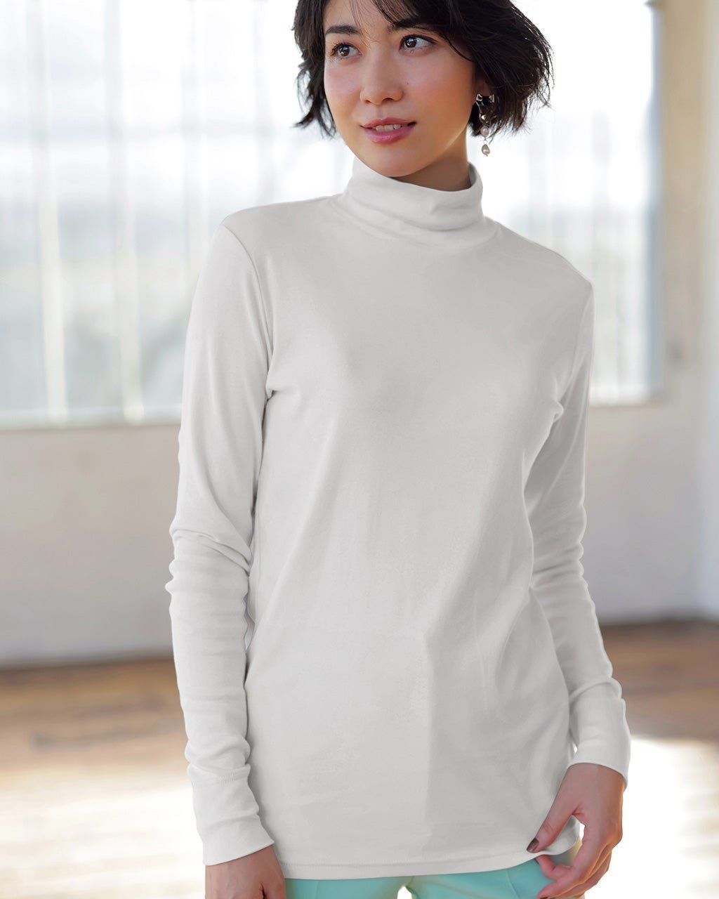 【ドゥクラッセ/DoCLASSE】のコットンガーゼ・ハイネック 人気、トレンドファッション・服の通販 founy(ファニー) 　ファッション　Fashion　レディースファッション　Fashion for Women　トップス・カットソー　Cut & Sew Tops　シャツ・ブラウス・オフィスカジュアル　Elegant Blouses & Button-Ups　ロングTシャツ・Tシャツ　Longline T-Shirts & Tees　カットソー・ベーシックTシャツ　Cut-and-Sewn Tops / Stretch Tees & Basics　おすすめ　Recommended / Our Picks　カットソー　Cut and Sewn Top　シンプル　Simple, Minimal　トレンド　Trend, Trending Now　ハイネック　High Neck, Mock Neck　ベーシック　Basic, Essential　 other-1|ID: prp329100003117602 ipo3291000000029232424