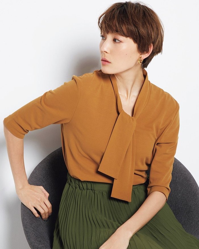 【ドゥクラッセ/DoCLASSE】のハイカウントコットン・ボウタイトップス インテリア・キッズ・メンズ・レディースファッション・服の通販 founy(ファニー) https://founy.com/ ファッション Fashion レディースファッション Fashion for Women トップス・カットソー Cut & Sew Tops カットソー・ベーシックTシャツ Cut-and-Sewn Tops / Stretch Tees & Basics なめらか Smooth, Silky Texture インナー Innerwear カットソー Cut and Sewn Top カーディガン Cardigan, Knitwear セットアップ Set-Up, Coordinated Outfit リュクス Luxury, Elegant, High-End, Chic エレガント 上品 Elegant |ID: prp329100003117617 ipo3291000000028257268