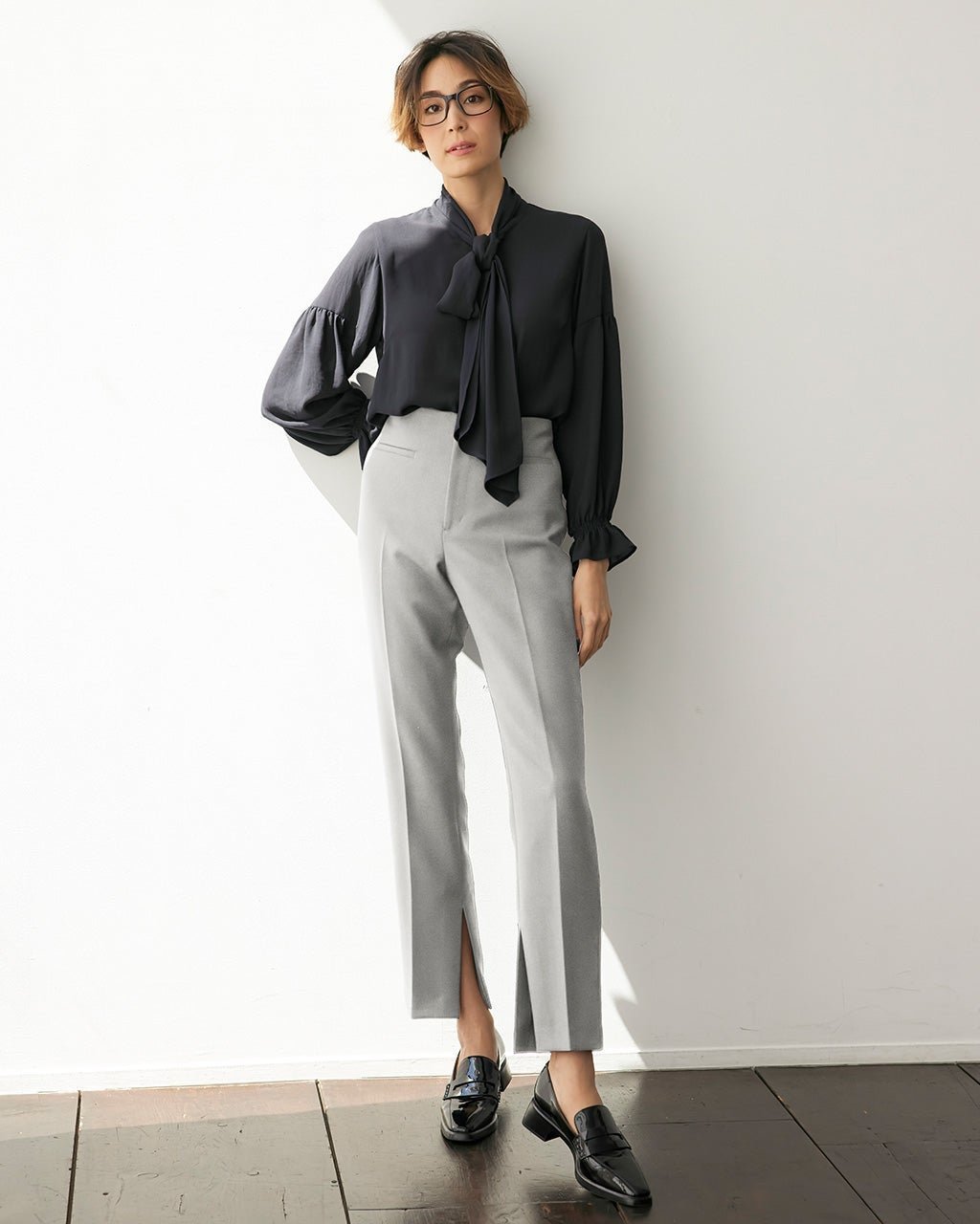 【ドゥクラッセ/DoCLASSE】のウール混ダブルクロス・スリットテーパード 人気、トレンドファッション・服の通販 founy(ファニー) 　ファッション　Fashion　レディースファッション　Fashion for Women　パンツ　Pants & Trousers　くるぶし　Ankle-Length　エレガント 上品　Elegant　スリット　Slit, Slit Detail　フィット　Fit, Slim Fit　フロント　Front, Front Design　ミックス　Mix, Mixed Style　 other-1|ID: prp329100003117705 ipo3291000000034452472