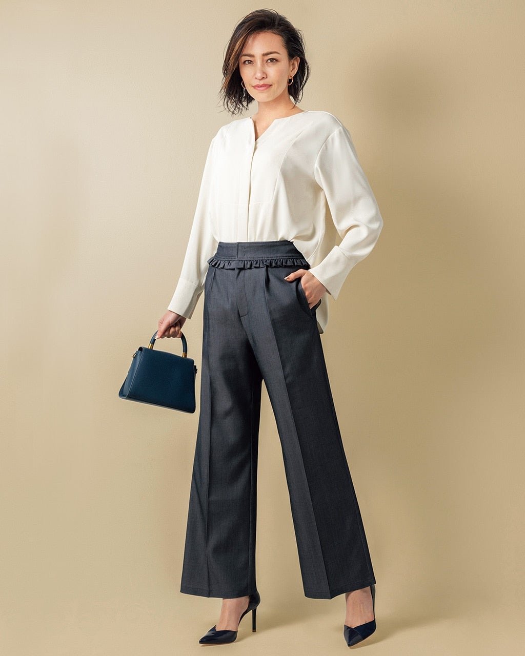 【ドゥクラッセ/DoCLASSE】のドレーピークロス・プチフリルパンツ インテリア・キッズ・メンズ・レディースファッション・服の通販 founy(ファニー) 　ファッション　Fashion　レディースファッション　Fashion for Women　パンツ　Pants & Trousers　ストレート　Straight, Straight Cut　デニム　Denim, Jeans Material　ワイド　Wide, Wide Fit　エレガント 上品　Elegant　ミッドナイトブルー|ID: prp329100003117779 ipo3291000000028257032