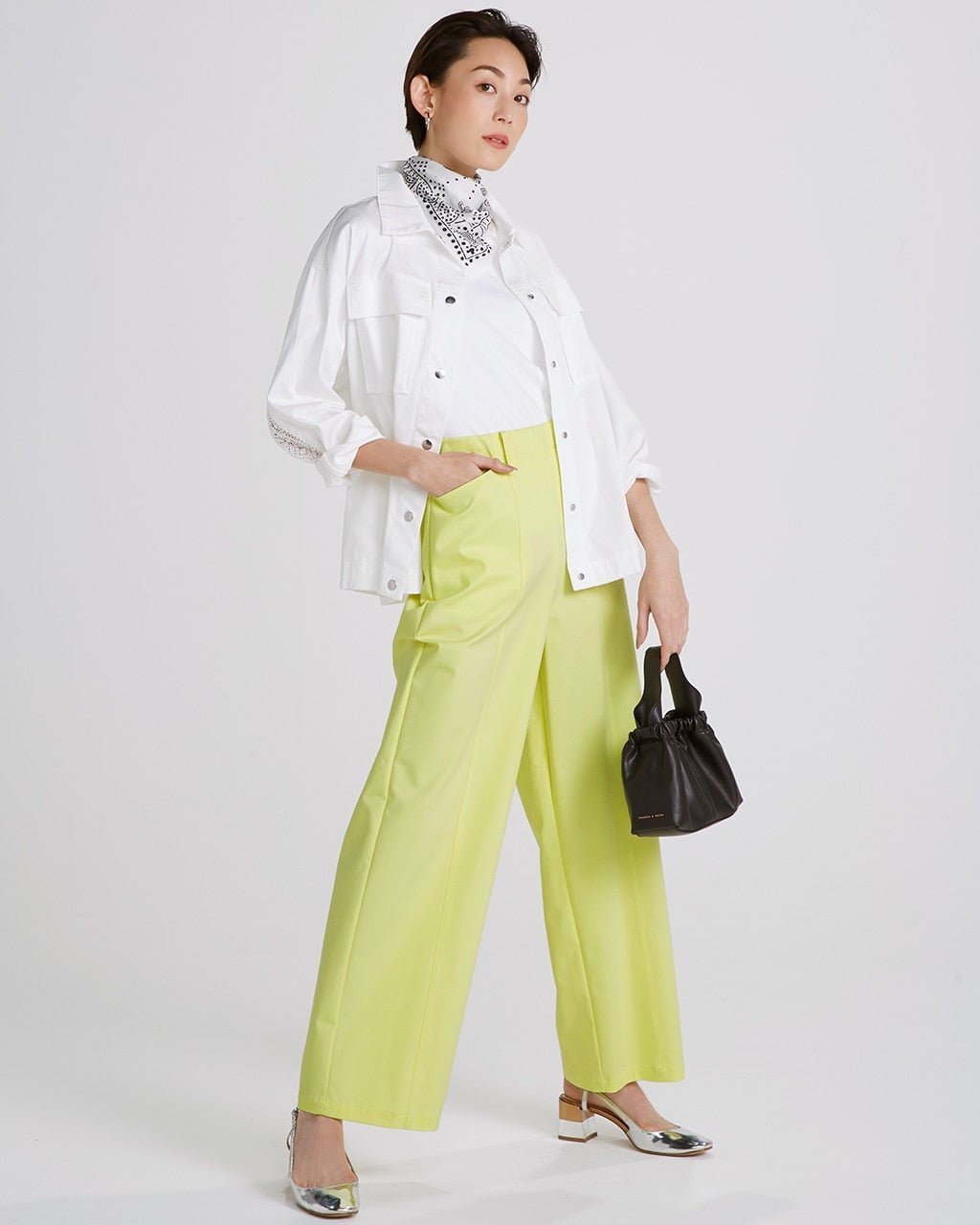 【ドゥクラッセ/DoCLASSE】のスタイルUPパンツ・ピンタックセミワイド 人気、トレンドファッション・服の通販 founy(ファニー) 　ファッション　Fashion　レディースファッション　Fashion for Women　パンツ　Pants & Trousers　今季　This Season, Current Season　ストレッチ　Stretch, Stretchy Fabric　ストレート　Straight, Straight Cut　人気　Popular, Best Seller　パターン　Pattern, Design Print　フィット　Fit, Slim Fit　ワイド　Wide, Wide Fit　 other-1|ID: prp329100003118094 ipo3291000000028256281