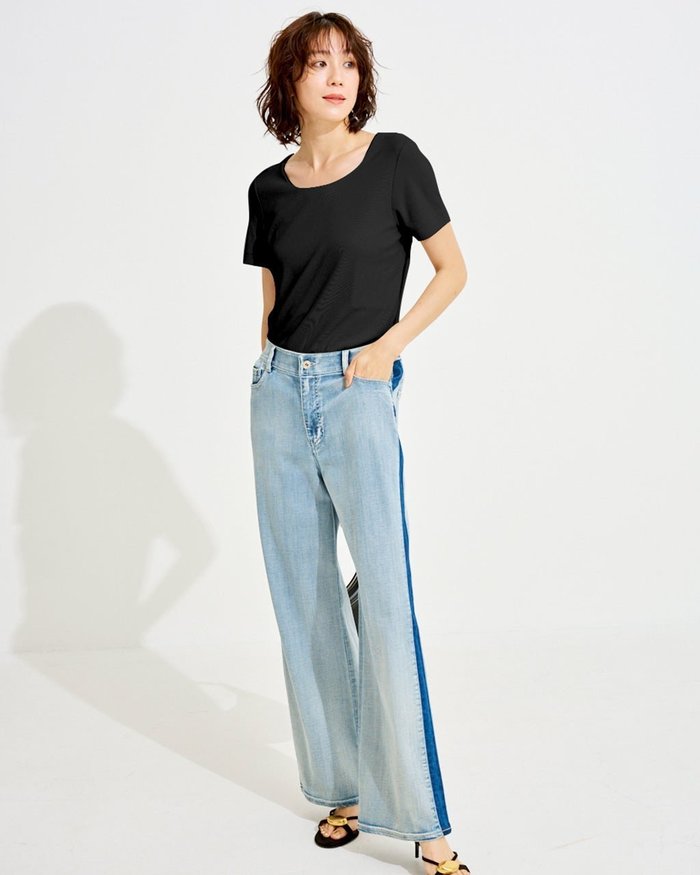 【ドゥクラッセ/DoCLASSE】のハイカウントコットン・半袖ジャケットイン インテリア・キッズ・メンズ・レディースファッション・服の通販 founy(ファニー) https://founy.com/ ファッション Fashion レディースファッション Fashion for Women アウター Coat / Outerwear Collection レディースジャケット・軽アウター Jackets なめらか Smooth, Silky Texture インナー Innerwear カットソー Cut and Sewn Top ジャケット Jacket, Outerwear 半袖 Short Sleeve, Half Sleeve |ID: prp329100003118169 ipo3291000000036008713