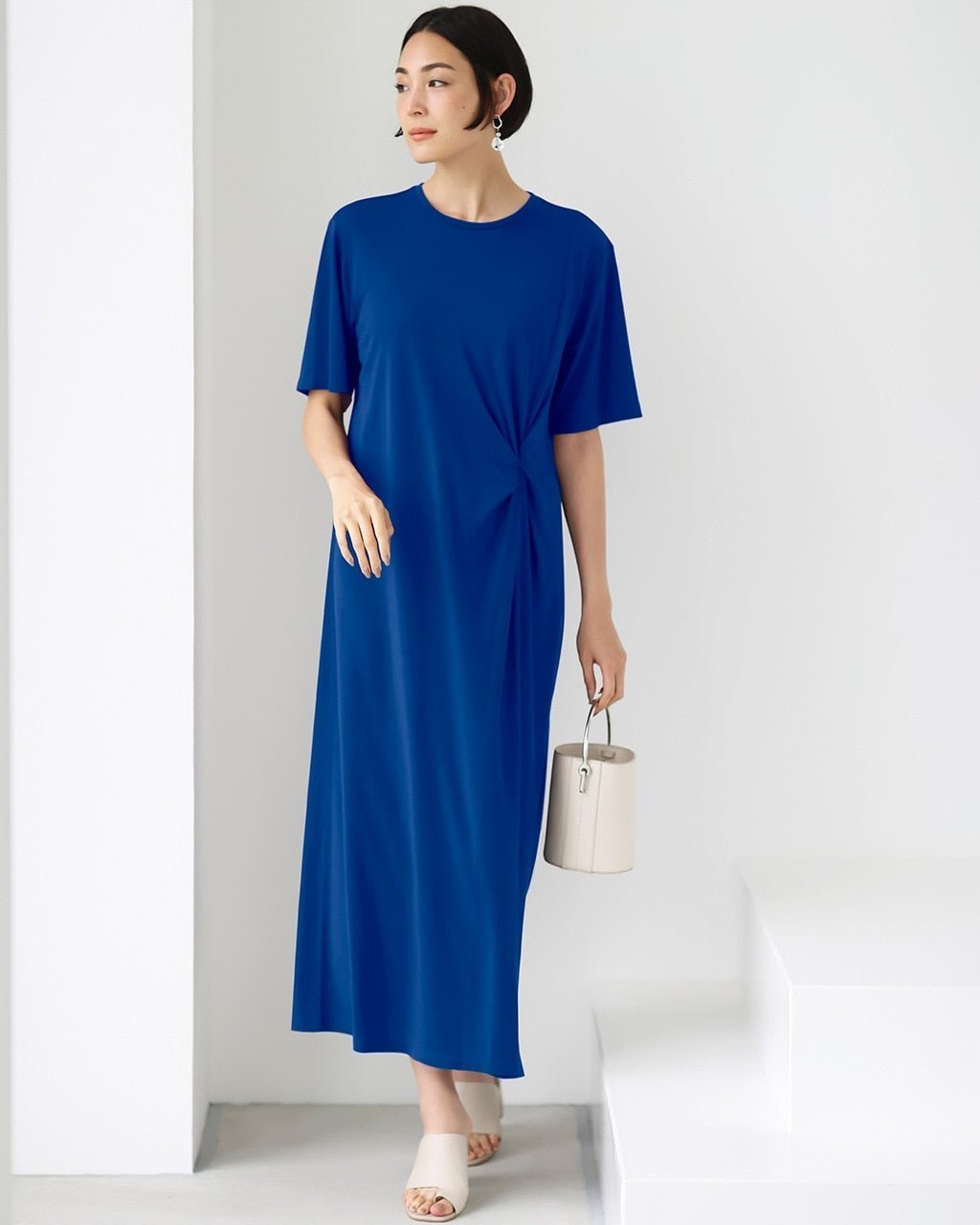 【ドゥクラッセ/DoCLASSE】のとろみコットン・ツイストTワンピース 人気、トレンドファッション・服の通販 founy(ファニー) 　ファッション　Fashion　レディースファッション　Fashion for Women　ワンピース　Dresses　とろみ　Fluid, Flowy Fabric　カットソー　Cut and Sewn Top　シンプル　Simple, Minimal　ツイスト　Tweed, Tweed Fabric　ドレープ　Drape, Draping Fabric　フォルム　Silhouette, Form　夏　Summer　定番　Standard, Basic Item　楽ちん　Easy Fit, Comfortable　 other-1|ID: prp329100003118246 ipo3291000000035796024