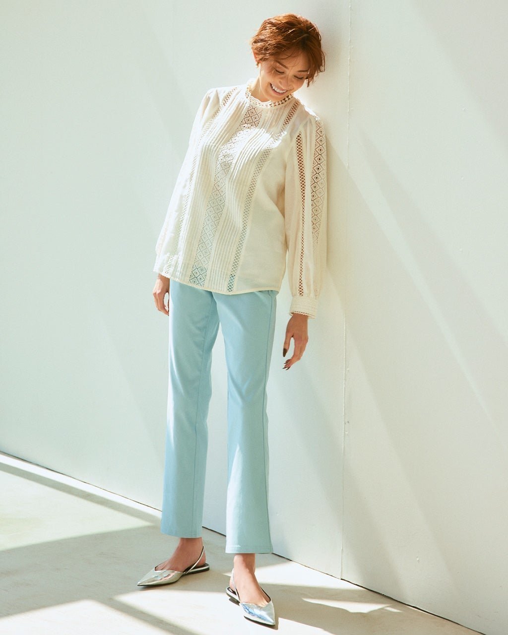 【ドゥクラッセ/DoCLASSE】のドライタッチ・脚長ストレート/68cm インテリア・キッズ・メンズ・レディースファッション・服の通販 founy(ファニー) 　ファッション　Fashion　レディースファッション　Fashion for Women　パンツ　Pants & Trousers　春　Spring　秋　Autumn　クール　Cool, Chic　コンパクト　Compact, Small Size　ストレッチ　Stretch, Stretchy Fabric　ストレート　Straight, Straight Cut　フラップ　Flap, Flap Pocket　ポケット　Pocket, Pocket Detail　ループ　Loop, Loop Knit　ライトブルー|ID: prp329100003221155 ipo3291000000028260348
