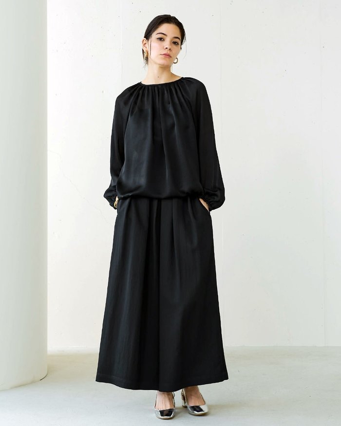 【ドゥクラッセ/DoCLASSE】のビンテージサテン・ ギャザーブラウス インテリア・キッズ・メンズ・レディースファッション・服の通販 founy(ファニー) https://founy.com/ ファッション Fashion レディースファッション Fashion for Women トップス・カットソー Cut & Sew Tops シャツ・ブラウス・オフィスカジュアル Elegant Blouses & Button-Ups エレガント 上品 Elegant オーガンジー Organza Fabric ギャザー Gathered, Ruffled サテン Satin, Glossy Fabric シアー Sheer, See-Through シンプル Simple, Minimal スリーブ Sleeve, Long Sleeve / Short Sleeve ドレープ Drape, Draping Fabric ビンテージ Vintage, Retro Style フォルム Silhouette, Form ブラウジング Blouson Silhouette, Cinched Waist ベーシック Basic, Essential |ID: prp329100003221166 ipo3291000000032969301