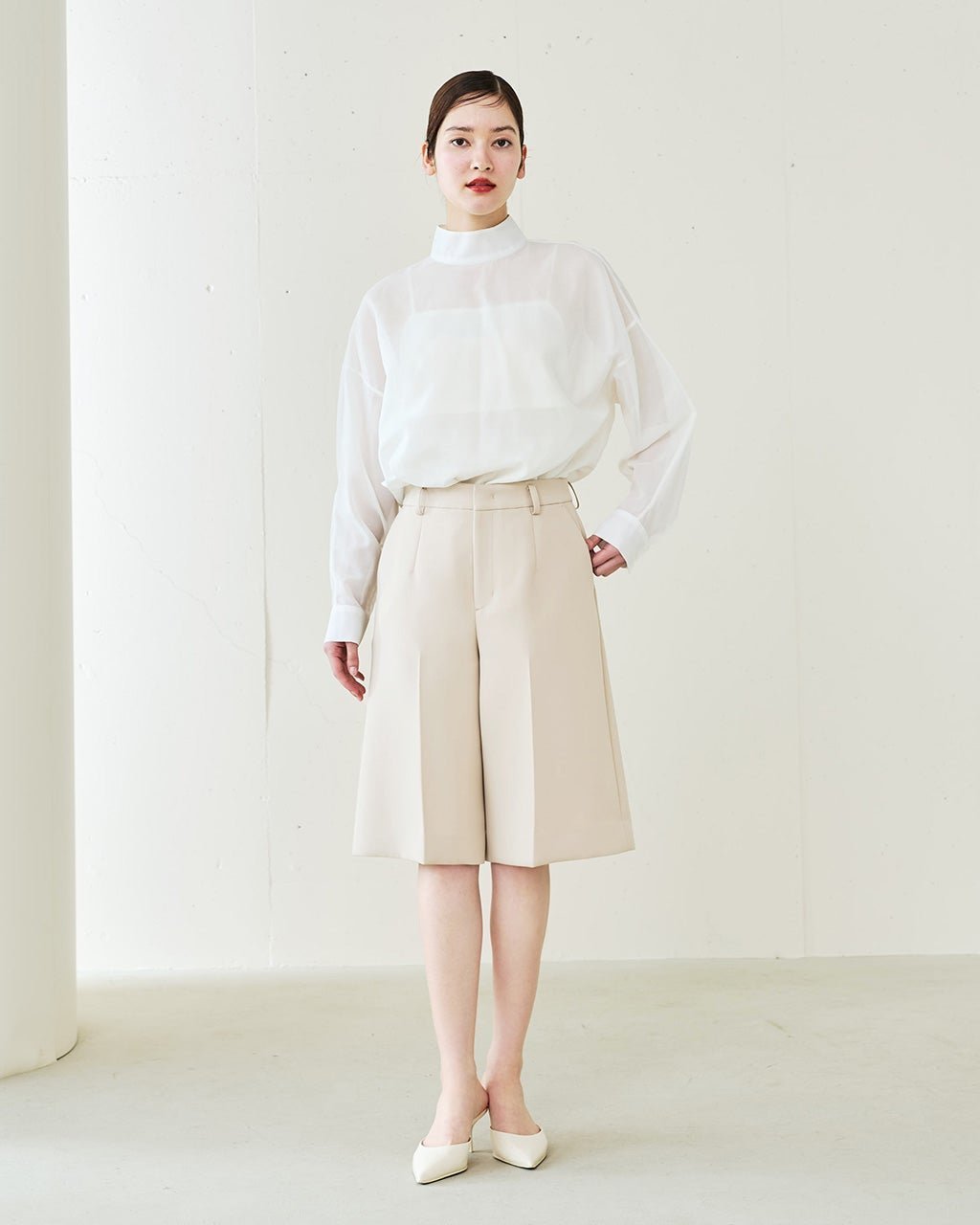 【ドゥクラッセ/DoCLASSE】のマトラッセクロス・ハーフパンツ 人気、トレンドファッション・服の通販 founy(ファニー) 　ファッション　Fashion　レディースファッション　Ladies' Fashion Online　パンツ　Pants　ハーフ / ショートパンツ　Short Pants　エレガント 上品　Elegant　サテン　Satin　シンプル　Simple　ジャケット　Jacket　ストレッチ　Stretch　スポーティ　Sporty　ツイード　Tweed　ハーフ　Half　ベーシック　Basic　 other-1|ID: prp329100003221169 ipo3291000000032637086