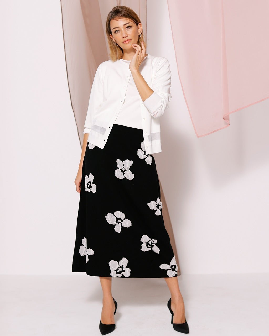 【ドゥクラッセ/DoCLASSE】のふくれジャカード編み・モチーフスカート インテリア・キッズ・メンズ・レディースファッション・服の通販 founy(ファニー) 　ファッション　Fashion　レディースファッション　Fashion for Women　スカート　Skirts　ジャカード／ジャガード　Jacquard, Woven Pattern　バランス　Balance, Style Balance　モチーフ　Motif, Design Theme　ブラック|ID: prp329100003221264 ipo3291000000036036937