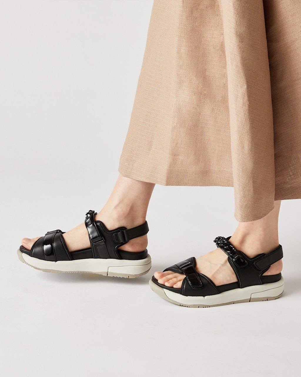 【フィットフィット/fitfit】のカーブチェーンサンダルWoW10 人気、トレンドファッション・服の通販 founy(ファニー) 　ファッション　Fashion　レディースファッション　Fashion for Women　エレガント 上品　Elegant　軽量　Lightweight, Ultra Light　サンダル　Sandals, Summer Shoes　チェーン　Chain, Chain Strap　フィット　Fit, Slim Fit　ベーシック　Basic, Essential　ラバー　Rubber, Rubber Sole　夏　Summer　 other-1|ID: prp329100003294854 ipo3291000000032076235