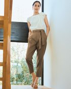 【ドゥクラッセ/DoCLASSE】の艶ストレッチリネン・テーパードパンツ オリーブブラウン|ID: prp329100003296812 ipo3291000000036008921