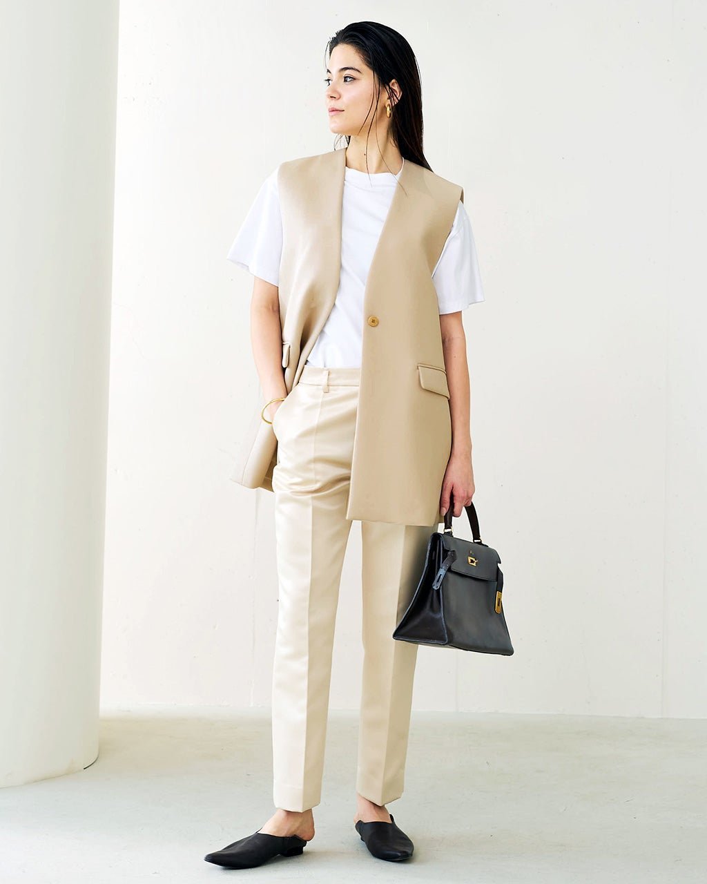 【ドゥクラッセ/DoCLASSE】のマトラッセクロス・ノーカラージレ インテリア・キッズ・メンズ・レディースファッション・服の通販 founy(ファニー) 　ファッション　Fashion　レディースファッション　Ladies' Fashion Online　アウター　Coat Outerwear　ジャケット　Jackets　エレガント 上品　Elegant　カッティング　Cutting　カーディガン　Cardigan　シンプル　Simple　ジャケット　Jacket　ストレッチ　Stretch　スリム　Slim　ノースリーブ　No Sleeve　ベスト　Vest　ワイド　Wide　ベージュ|ID: prp329100003296839 ipo3291000000032636954