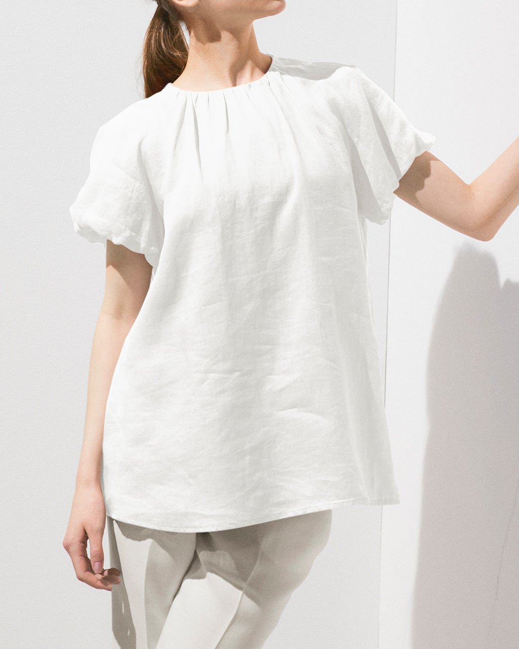 【ドゥクラッセ/DoCLASSE】のロイヤルラミー・タックブラウス 人気、トレンドファッション・服の通販 founy(ファニー) 　ファッション　Fashion　レディースファッション　Ladies' Fashion Online　トップス・カットソー　Tops/Tshirt　シャツ/ブラウス　Shirts/Blouses　アクセサリー　Accessories　インナー　Inner　ギャザー　Gather　コンシャス　Conscious　スマート　Smart　スリーブ　Sleeve　バルーン　Balloon　フレンチ　French　夏　Summer　 other-1|ID: prp329100003359540 ipo3291000000032636939
